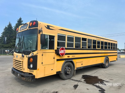 2013 BlueBird 4x2 48-Seat School Autobús