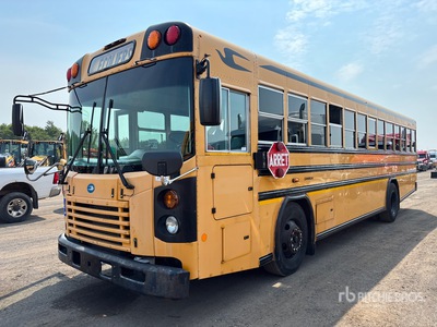 2013 BlueBird 4x2 72-Seat School Autobús