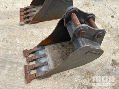 Wain-Roy P0 CEX5T 18 in Digging Excavator Bucket