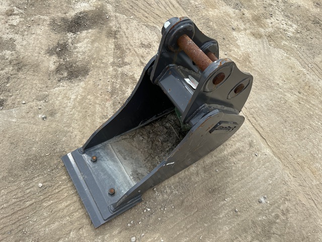 Wain-Roy CEX3T 12 in Cleanup Excavator Bucket (Unused)
