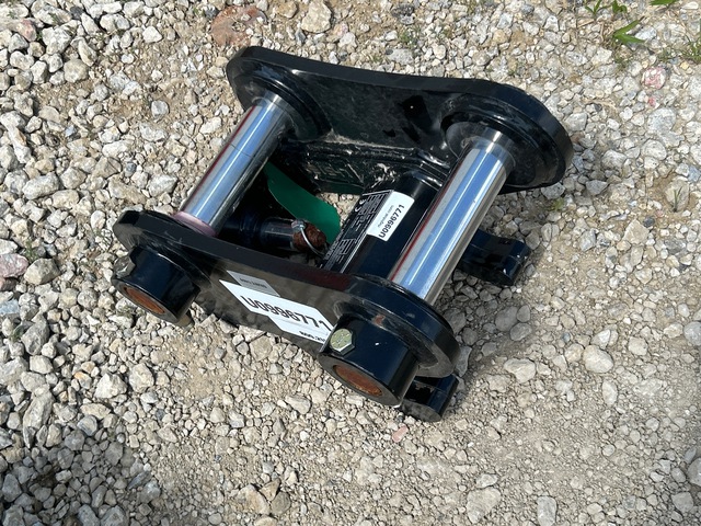 Doosan Excavator Coupler - Fits Doosan DX50Z-7 - DX63-3 (Unused) Doosan Excavator Coupler - Fits Doosan DX50Z-7 - DX63-3 (Unused)