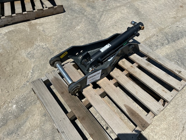 Gryb Hydraulic Excavator Thumb - Fits Doosan DX27Z-7 (Unused)