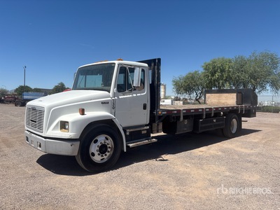 2000 Freightliner FL70 4x2 Flatbed Truck