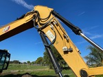 Hydraulics with Auxiliary Hydraulic Plumbing