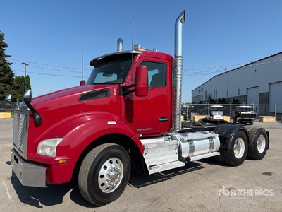 2017 Kenworth T880 6x4 Cabeza Tractora Cabina Corta