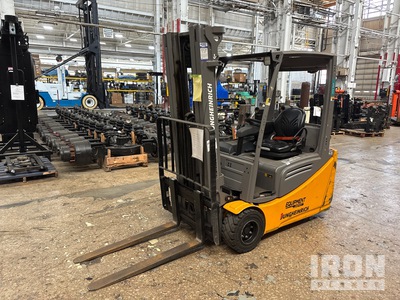 Jungheinrich EFG220 4410 lb Electric Forklift