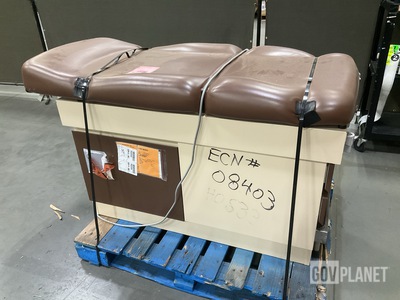 UMF 5103 Examination Table