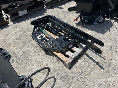 2026 GIYI GY-DHC 59 in Skid Steer Forks (Unused)
