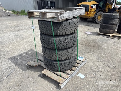 Quantity of (4) 245/75R17 Pneumatici per autocarro