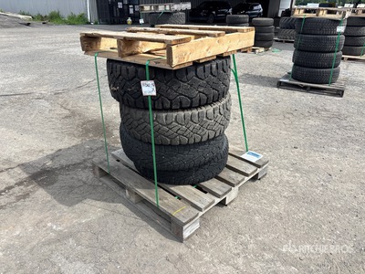 Quantity of (4) Mixed Pneumatici per autocarro