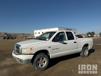 2006 Dodge 1500 4x4 Crew Cab Pickup