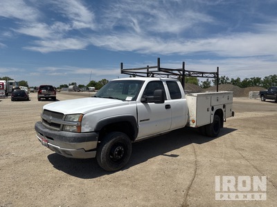2004 Chevrolet 2500 4x2 Extended Cab Utility Truck