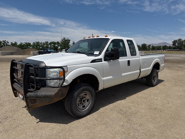 2015 Ford F-250 XL 4x4 Extended Cab Pickup