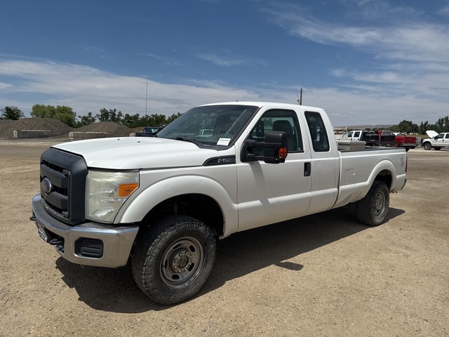 2013 Ford F-250 XL 4x4 Extended Cab Pickup