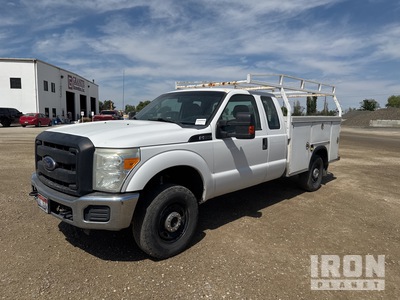 2012 Ford F-250 XL 4x4 Extended Cab Utility Truck