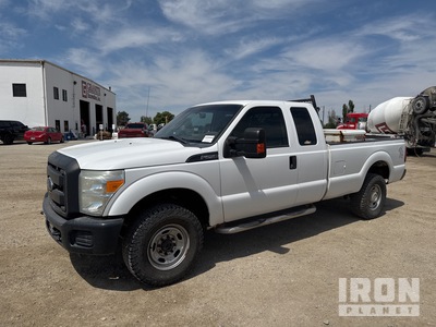 2015 Ford F-250 XL 4x4 Extended Cab Pick-up