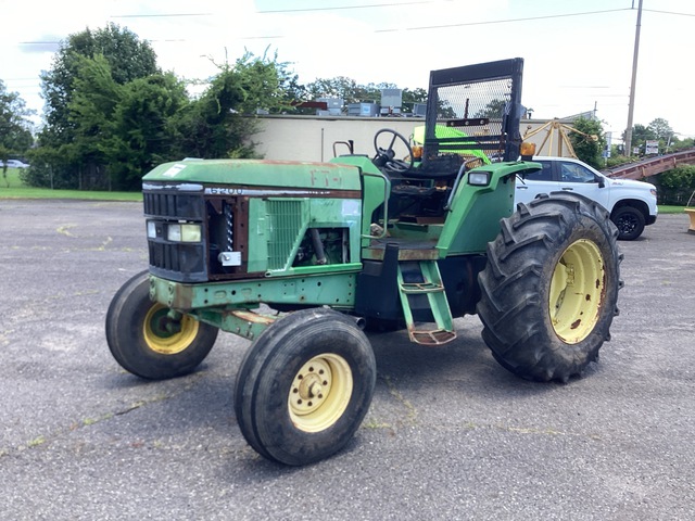 1994 John Deere 6200 2WD Utility Tractor