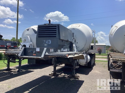 1974 Fruehauf Tri/A Concrete Mixer Trailer