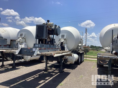 1993 Stoughton Tri/A Concrete Mixer Trailer