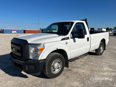 2013 Ford F-250 XL 4x2 Pickup