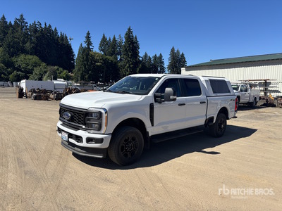 2023 Ford F-250 4x4 Crew Cab Pickup
