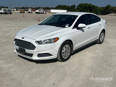 2013 Ford Fusion Automobile