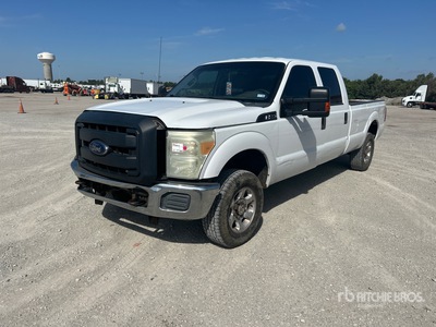 2014 Ford F-250 XL 4x4 Crew Cab Pickup