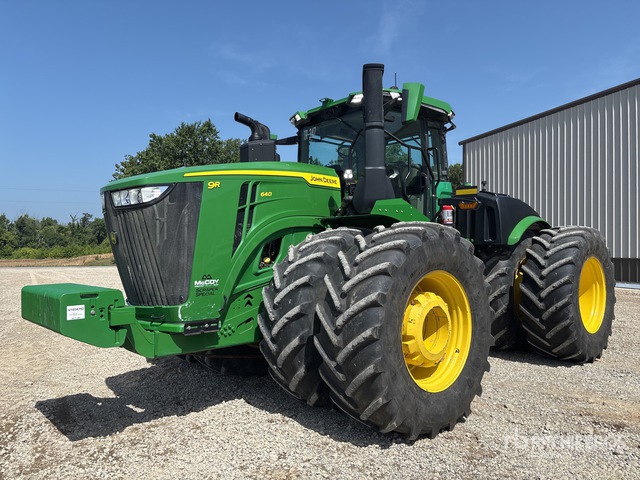 2023 John Deere 9R 640 Scraper Special Scraper Tractor