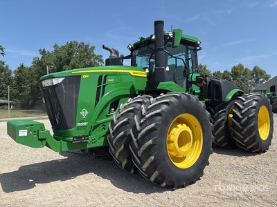 2023 John Deere 9R 640 Scraper Special Scraper Tractor