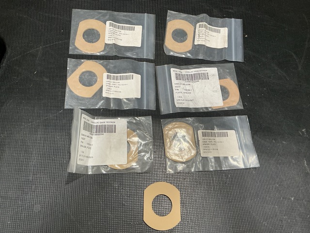 (80) Equipment Parts 135194-1 Plate Spacers