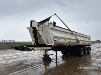2004 Arne's 36 ft Tri/A kiep aanhangwagen