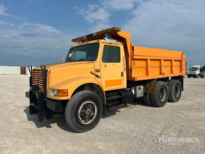 1992 International 4900 6x4 T/A Dump Truck