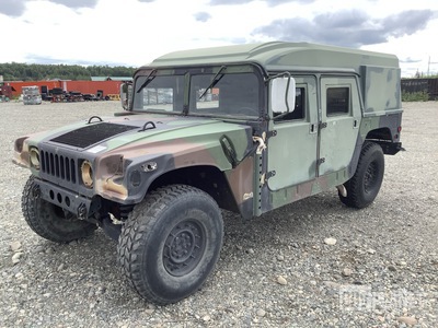 AM General M1097R1 HMMWV 4 Door Hard Top w/Helmet Top