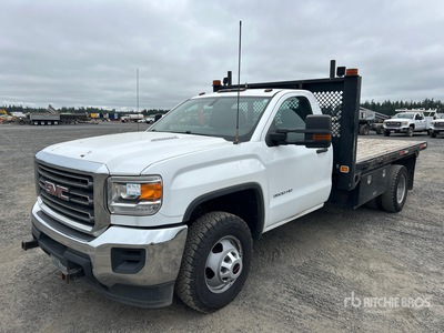 2016 GMC Sierra 3500HD 4x2 Flatbed Truck