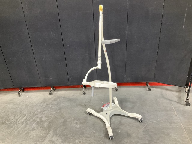 Derungs Triango 30 F Examination Mobile Floor Lamp