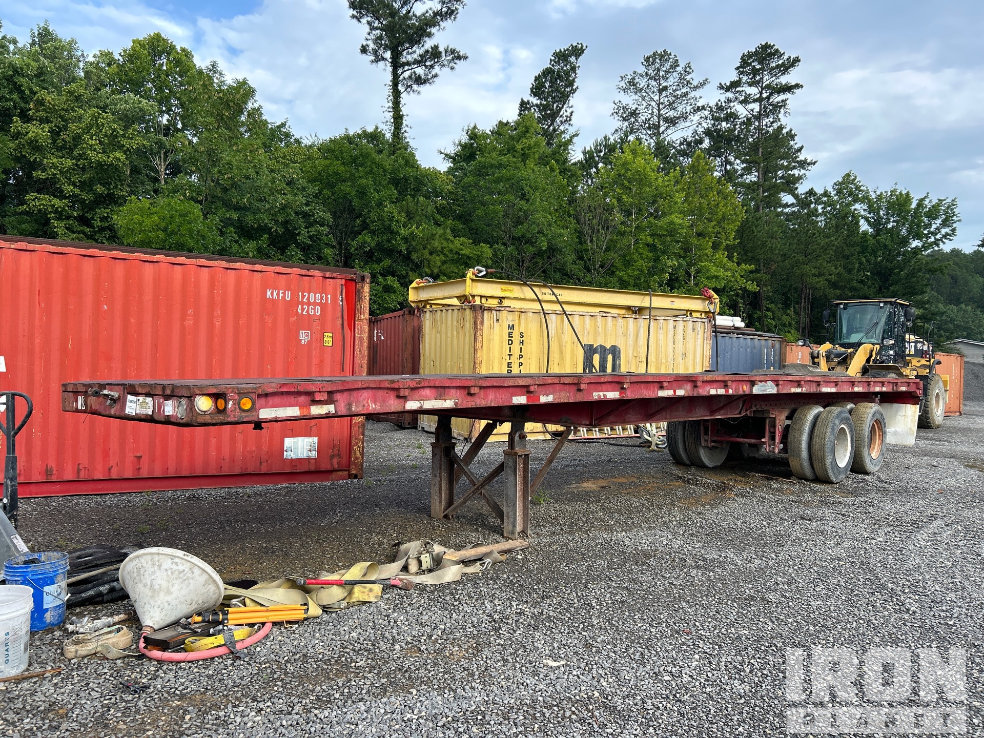 2013 Strick 40 ft T/A Flatbed Trailer