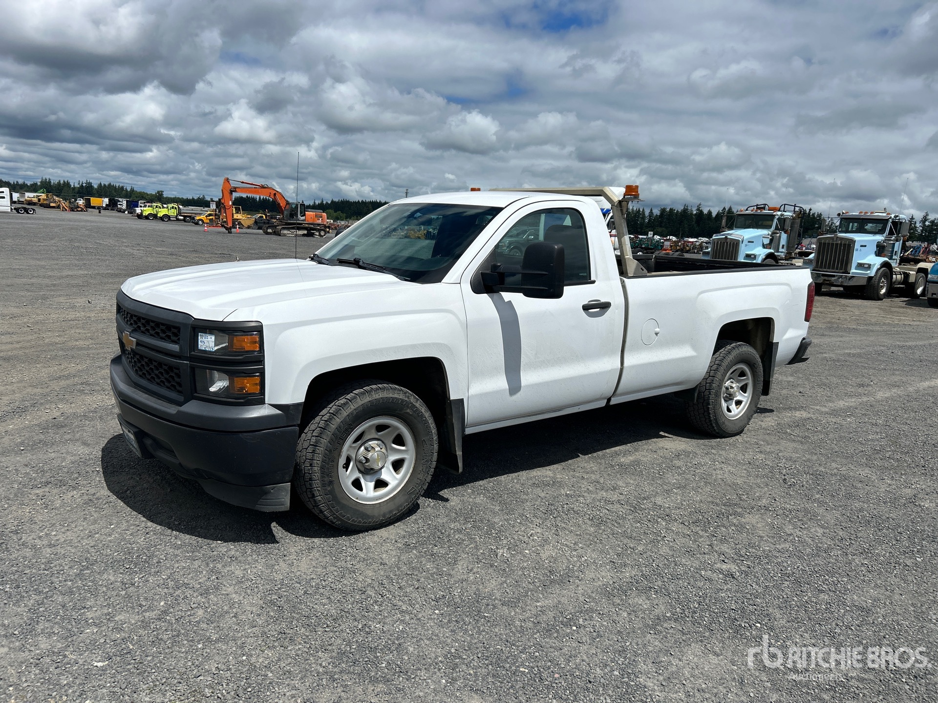 2015 Chevrolet Silverado 1500 4x2 Pickup