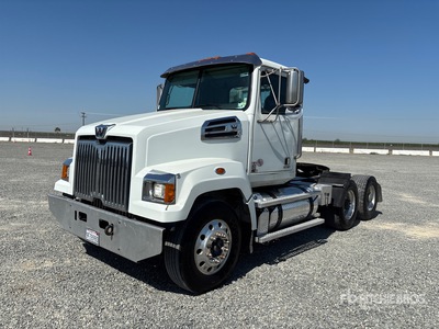 2015 Western Star 4700 SF トラックトラクター（T/A）