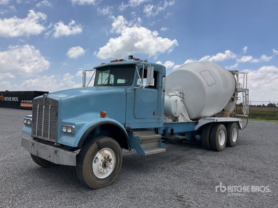 1994 Kenworth W900 6x4 Mixer truck / Camion mélangeur
