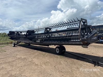 2009 MacDon FD70 38 ft Flex Draper Tête de moissonneuse/batteuse