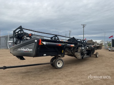 MacDon FD70 Combine Header