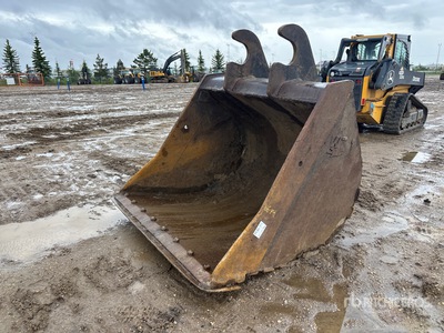 64 in Q/C Cleanup Bucket - Fits Link Belt 330LX