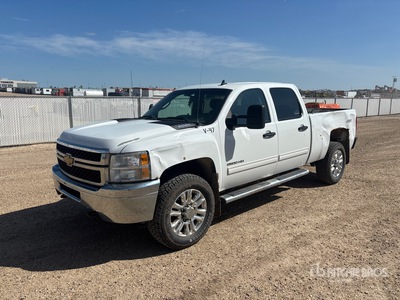 2011 Chevrolet 2500 LT 4x4 Crew Cab Pickup