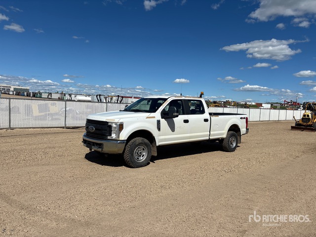 1FT8W3B61JEC50856 2018 photo no. 1