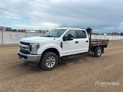 2019 Ford F-350 XLT 4x4 Crew Cab Pritsche-Lkw