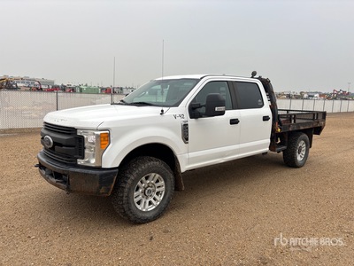2017 Ford F-250 XL 4x4 Crew Cab Flatbed Truck