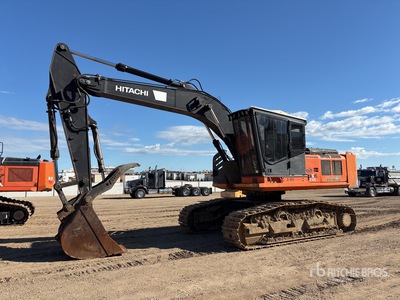 2016 Hitachi ZX240F-3 Roadbuilder Tracked Excavator