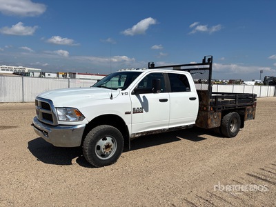 2014 Ram 3500 4x4 Crew Cab 平台トラック