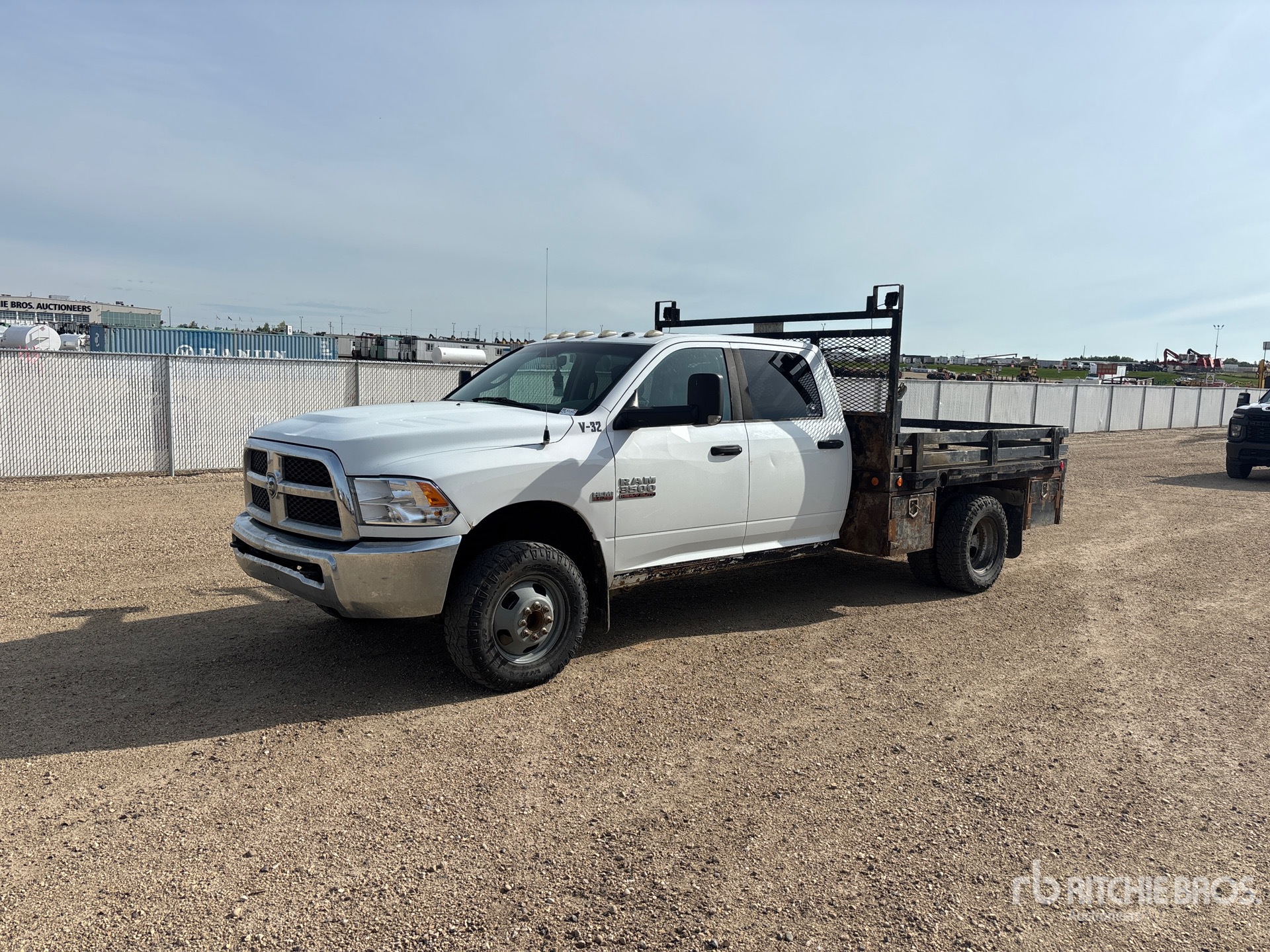 2014 Ram 3500 4x4 Crew Cab Flatbed Truck (Inoperable)