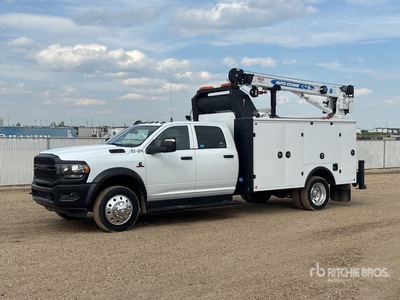 2024 Ram 5500 4x4 Crew Cab Camion de service